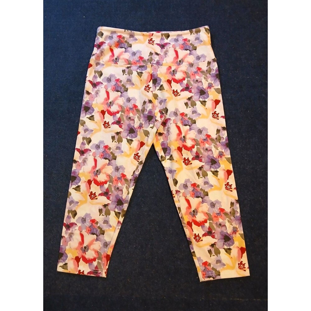 Intro ❤ the fit Revolutionary Tummy Control Floral Legging Capri Medium NWOT